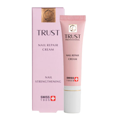 کرم ترمیم‌کننده ناخن Trust برای تقویت و بازسازی ناخن‌های آسیب‌دیده